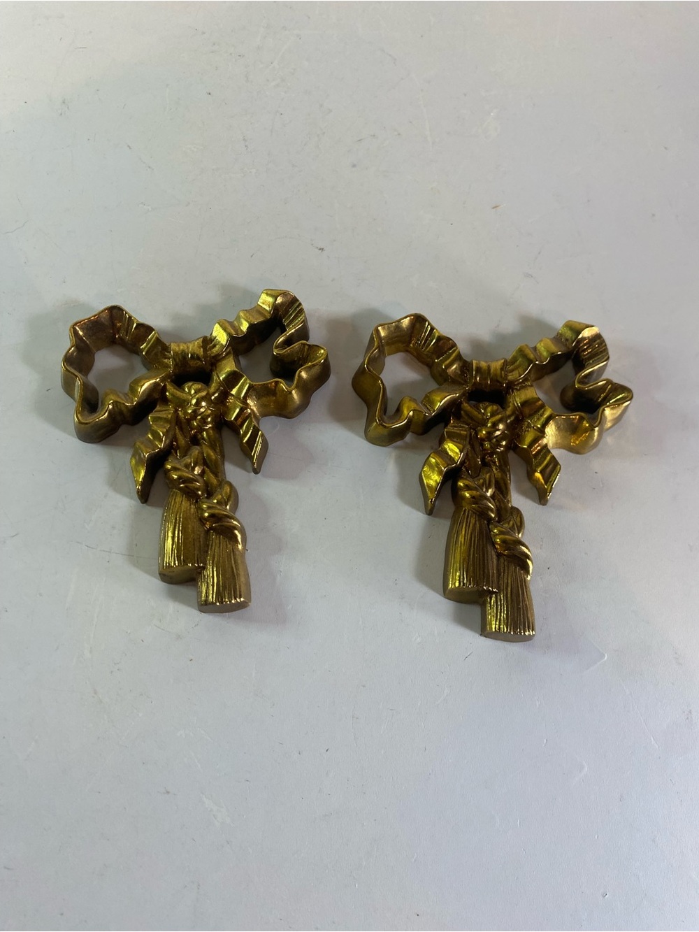 Vintage 1988 Burwood Bow & Tassels Gold Tone Plastic Wall Plaques